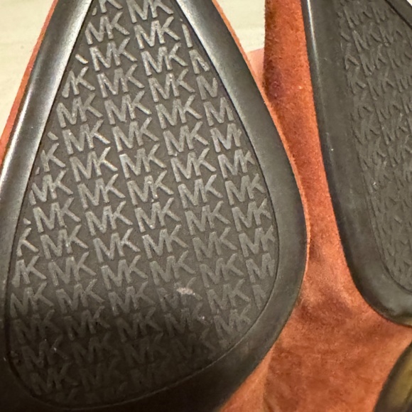 Michael Kors low pumps dark red suede leather US 8 pointed toe - Picture 5 of 7